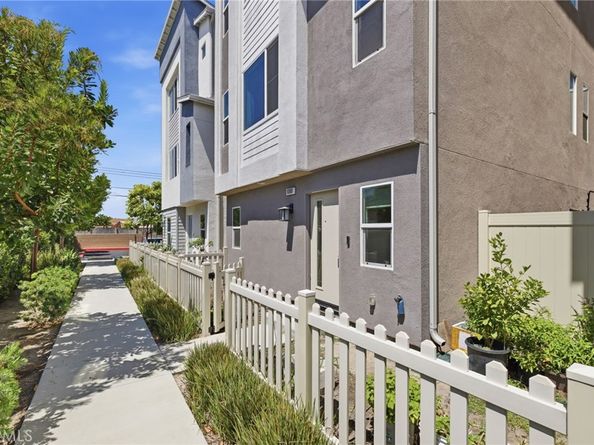10881 Shoals Place, Stanton CA 90680