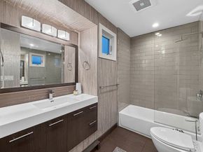 1655 N Beverly Glen, Los Angeles CA 90077