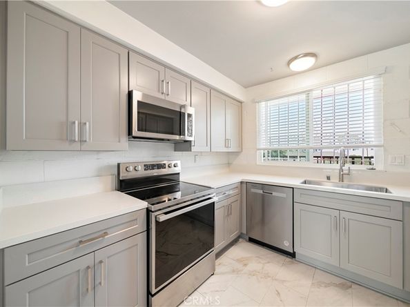 240 W Queen Street 10, Inglewood CA 90301