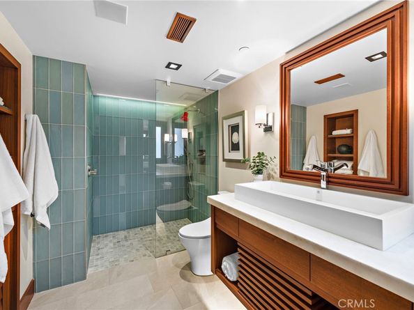 31678 Seacliff Drive, Laguna Beach CA 92651