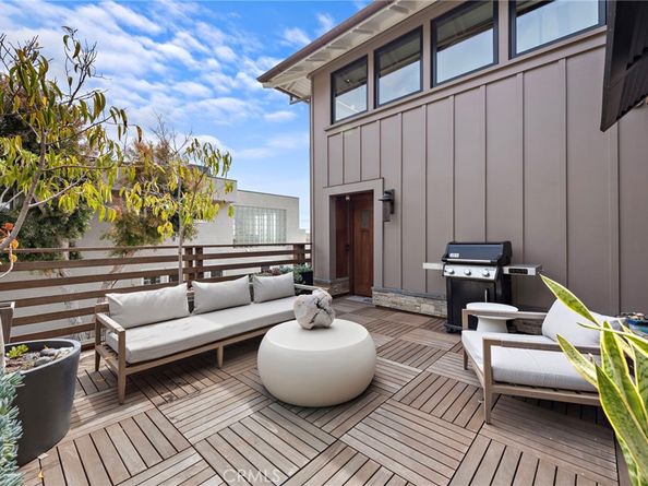 31678 Seacliff Drive, Laguna Beach CA 92651