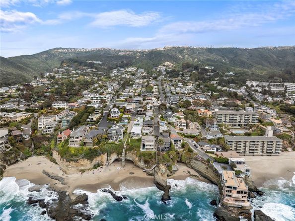 31678 Seacliff Drive, Laguna Beach CA 92651