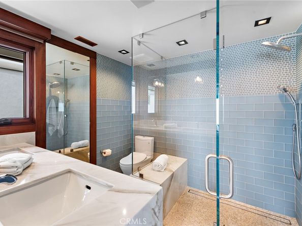 31678 Seacliff Drive, Laguna Beach CA 92651