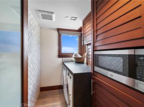 31678 Seacliff Drive, Laguna Beach CA 92651
