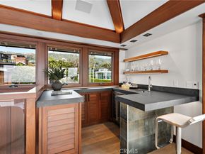 31678 Seacliff Drive, Laguna Beach CA 92651