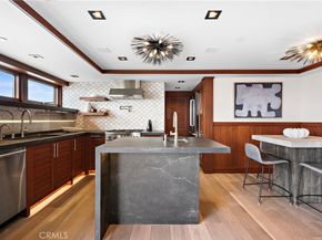 31678 Seacliff Drive, Laguna Beach CA 92651