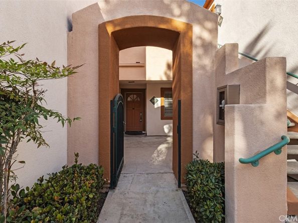 320 Villa Point, Newport Beach CA 92660