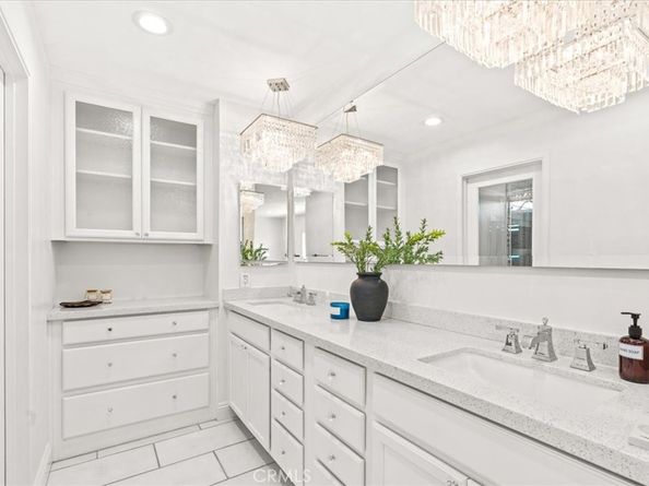 3 Christamon W, Irvine CA 92620