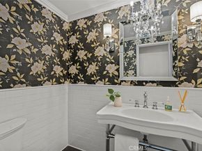 3 Christamon W, Irvine CA 92620