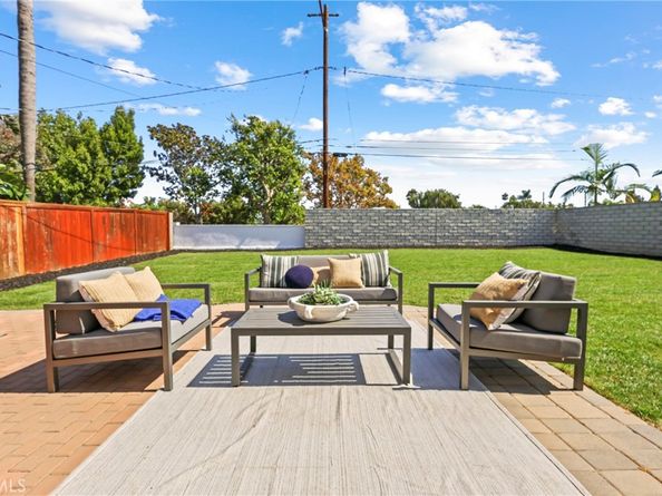2316 La Linda Place, Newport Beach CA 92660