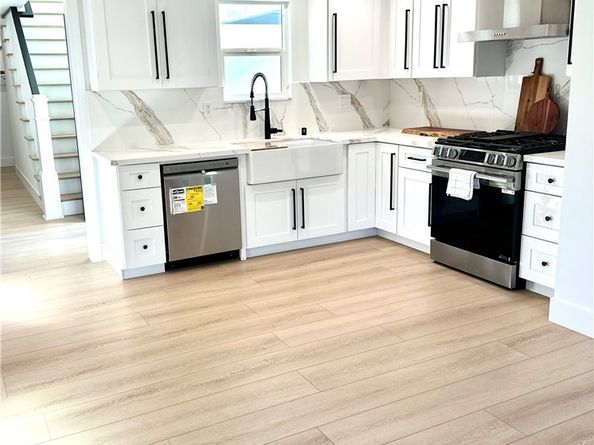 2316 La Linda Place, Newport Beach CA 92660