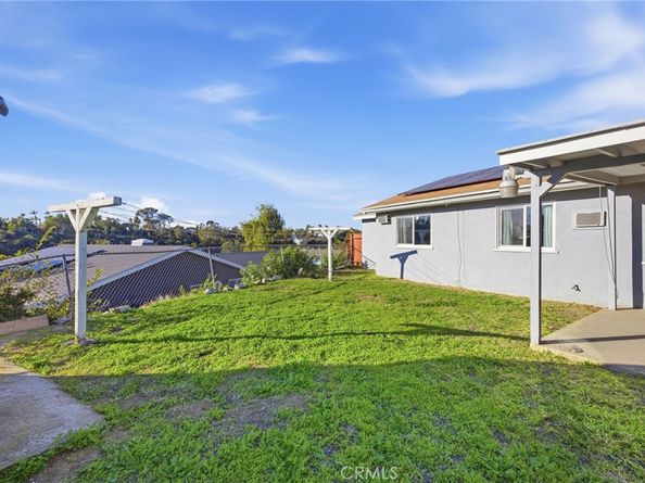 4975 Loris, San Diego CA 92105