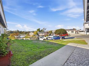 4975 Loris, San Diego CA 92105