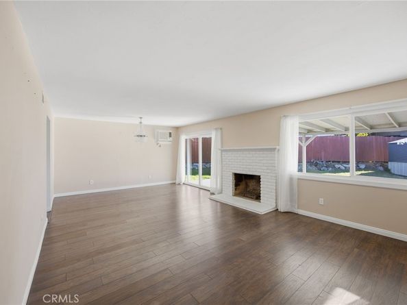 4975 Loris, San Diego CA 92105