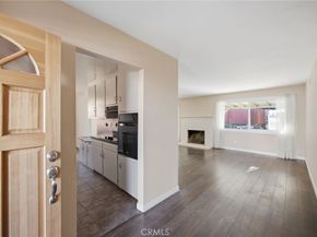 4975 Loris, San Diego CA 92105