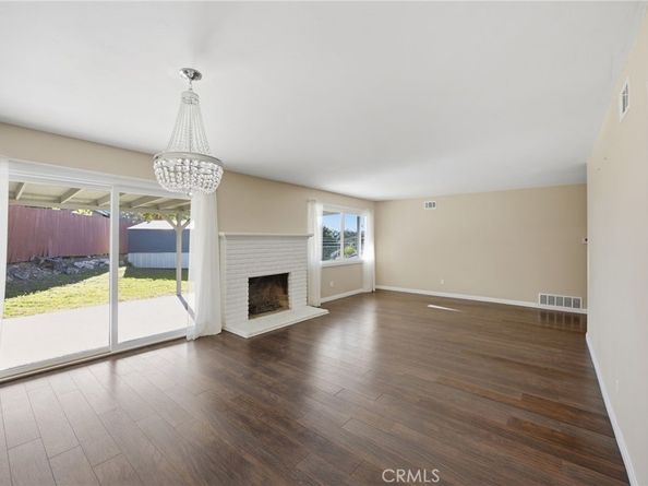 4975 Loris, San Diego CA 92105