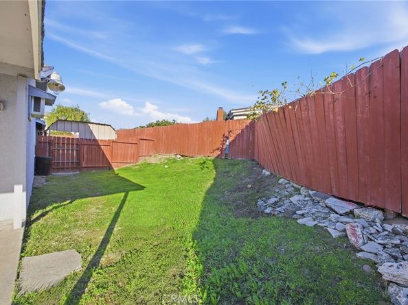 4975 Loris, San Diego CA 92105