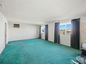 4975 Loris, San Diego CA 92105