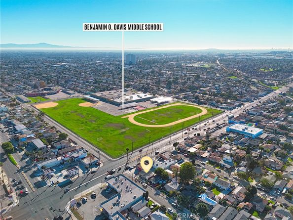 806 W Spruce Street, Compton CA 90220