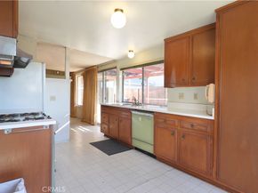 20119 Galway, Carson CA 90746