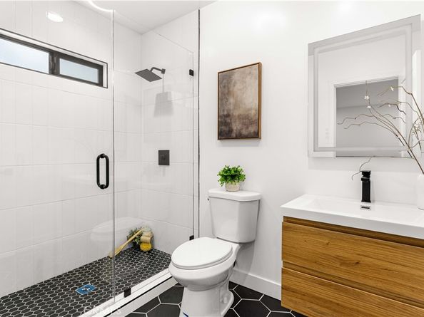 4926 Templeton Street, Los Angeles CA 90032