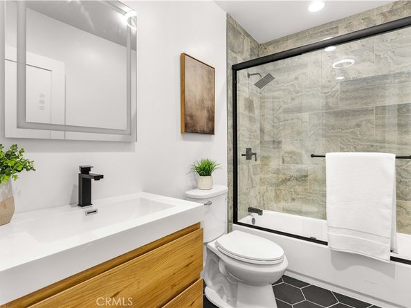 4926 Templeton Street, Los Angeles CA 90032