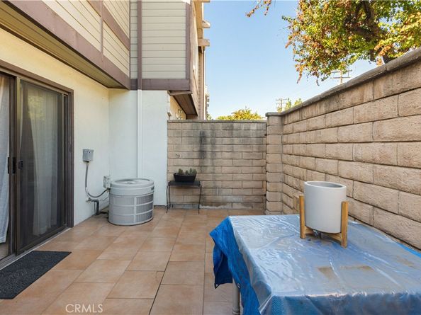 6000 Arbutus Avenue F, Huntington Park CA 90255