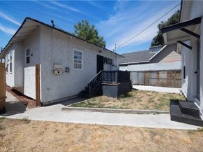 1471 E 41 Pl, Los Angeles CA 90011