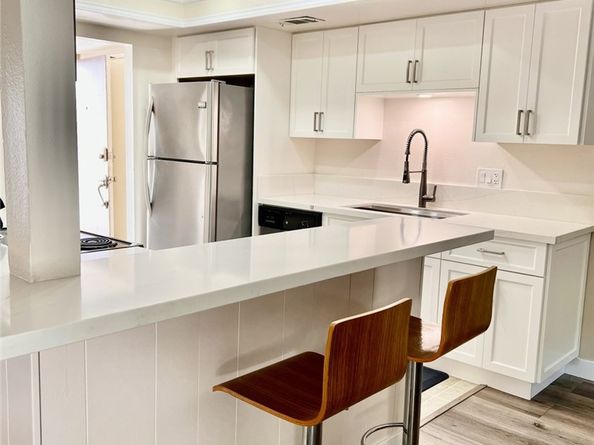 9773 Genesee Avenue, San Diego CA 92121