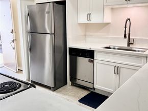 9773 Genesee Avenue, San Diego CA 92121