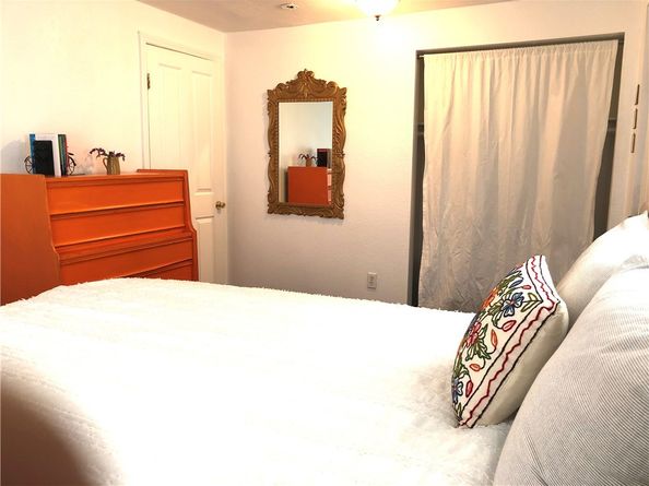 1860 N Summit Avenue, Pasadena CA 91103