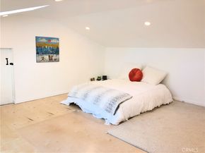 1860 N Summit Avenue, Pasadena CA 91103