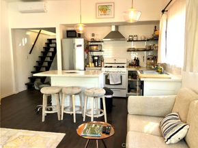 1860 N Summit Avenue, Pasadena CA 91103