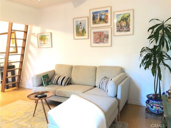 1860 N Summit Avenue, Pasadena CA 91103