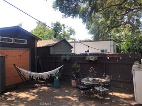 1860 N Summit Avenue, Pasadena CA 91103