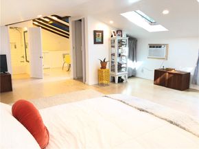 1860 N Summit Avenue, Pasadena CA 91103