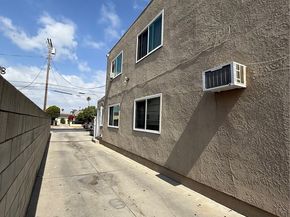 6924 Gentry, North Hollywood CA 91605