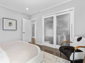 2116 S Cloverdale, Los Angeles CA 90016