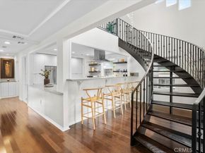 2116 S Cloverdale, Los Angeles CA 90016