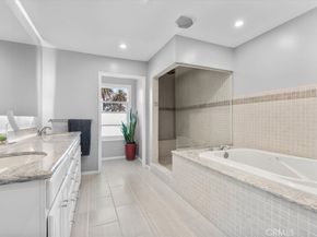 2116 S Cloverdale, Los Angeles CA 90016