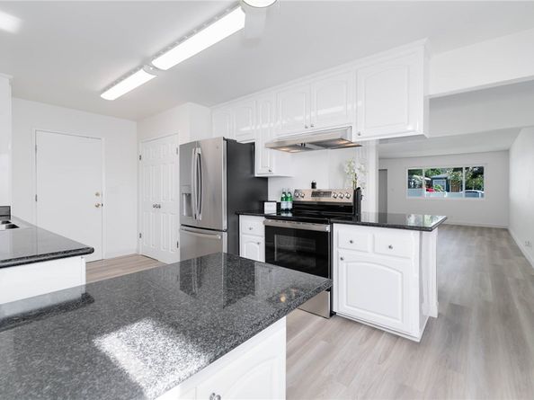 165 E Eldridge Street, Long Beach CA 90807