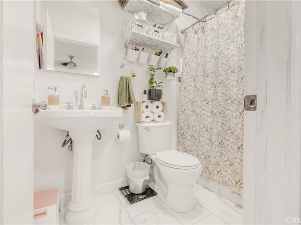 764 W 107th Street, Los Angeles CA 90044