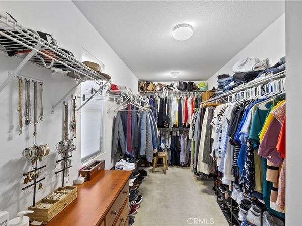 653 E Gardenia Drive, Azusa CA 91702