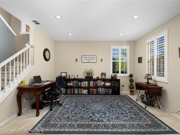 653 E Gardenia Drive, Azusa CA 91702