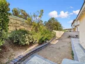 653 E Gardenia Drive, Azusa CA 91702