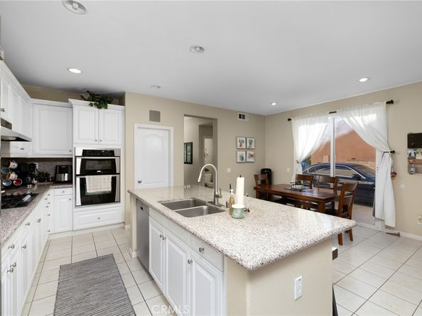 653 E Gardenia Drive, Azusa CA 91702