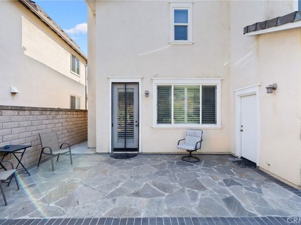 653 E Gardenia Drive, Azusa CA 91702