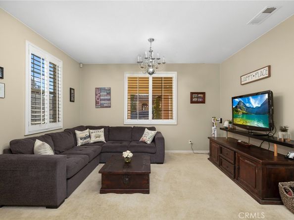 653 E Gardenia Drive, Azusa CA 91702