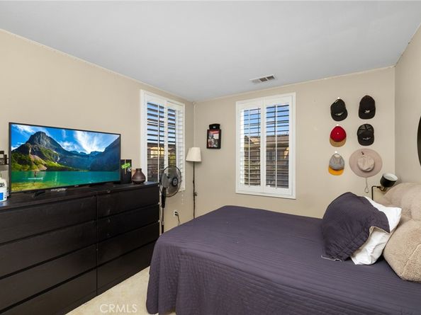 653 E Gardenia Drive, Azusa CA 91702