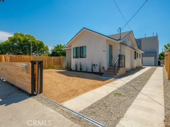 2672 Newell, Los Angeles CA 90039